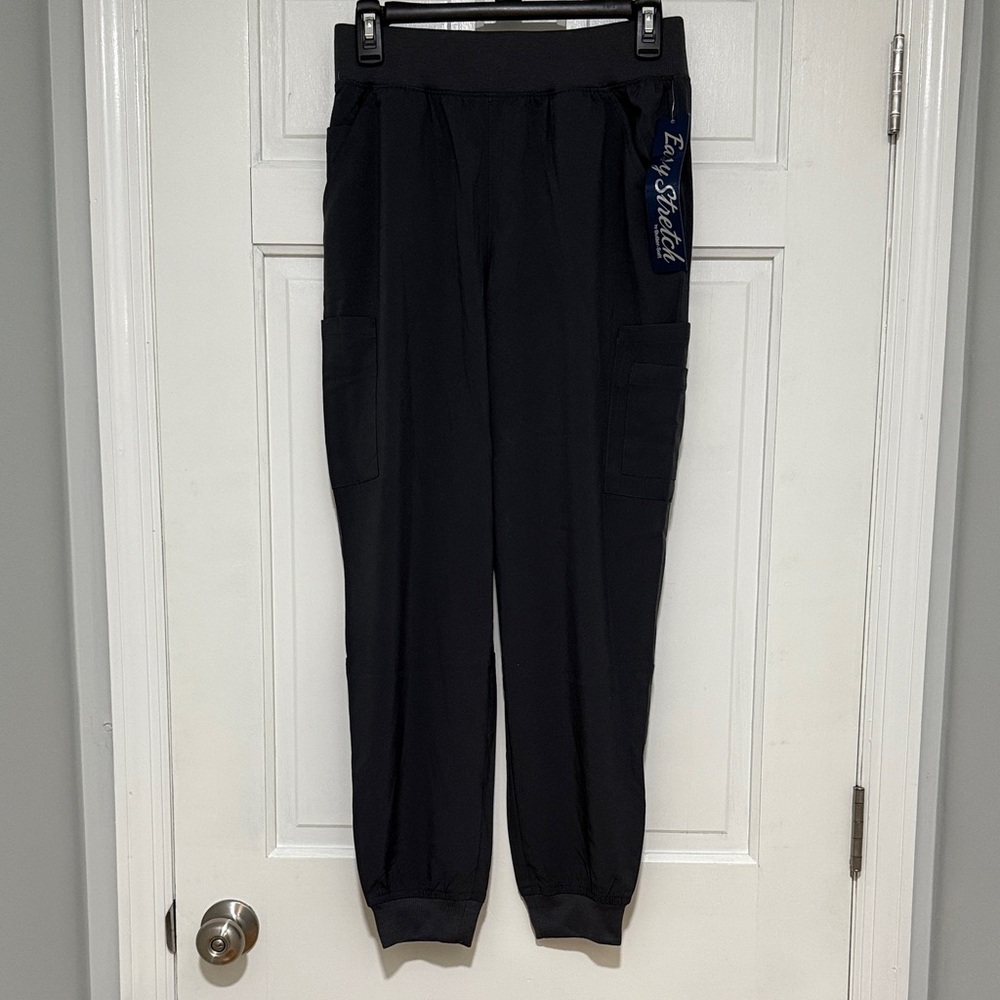 Easy Stretch Women’s Scrub Cargo Pants in Dark Grey